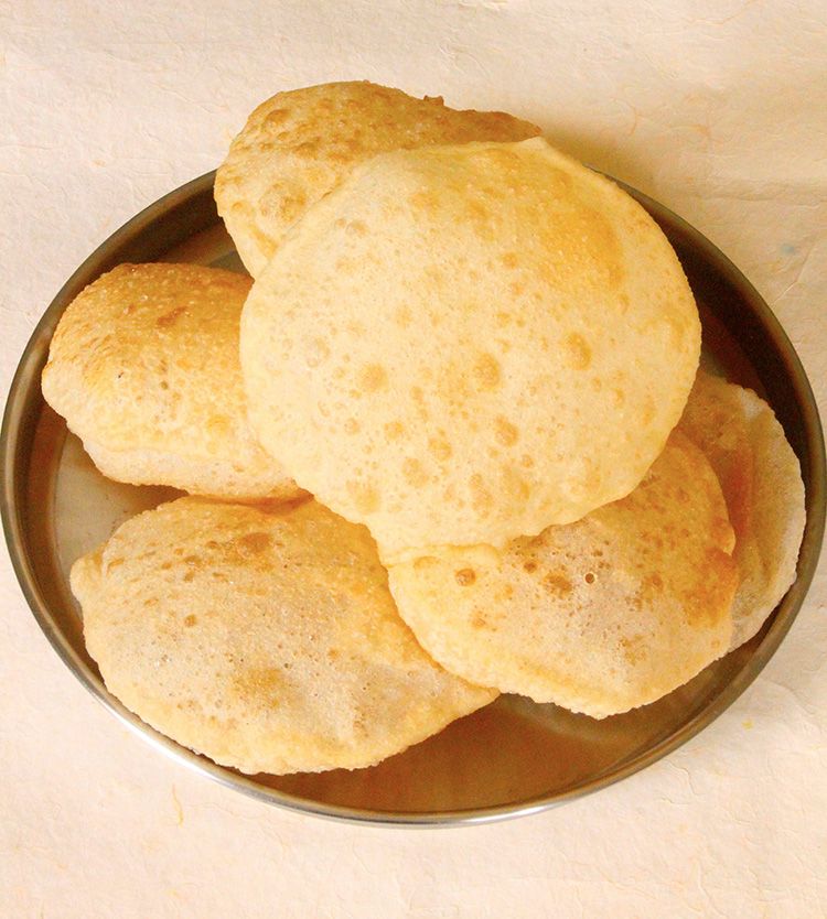 Fresh Golden Pooris